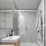 Zwirnovka - Brand New - 24-7 - Free Parking - Shopping Center Nivy - Main Bus Station Διαμέρισμα *